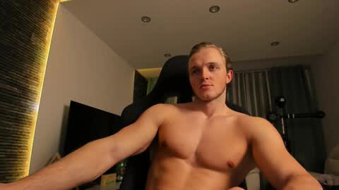 Snapshot of chasereed_ chatting on 12/21/25, 12:07 Chase Reed online show from 12/21/25, 12:07