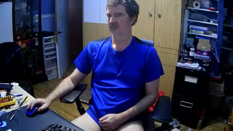 wanaBeYourToy online show from 11/04/25, 07:24