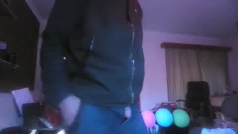 Snapshot of chaturdell9359 chatting on 09/23/25, 07:44 We Chat online show from 09/23/25, 07:44