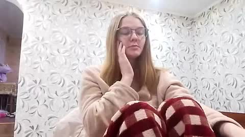 Olivia online show from 05/31/26, 10:22