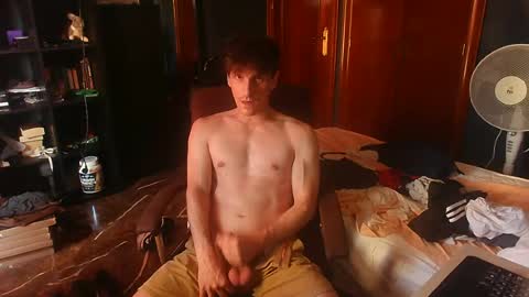 Snapshot of chaval_guarro chatting on 07/07/26, 04:22 chaval_guarro online show from 07/07/26, 04:22