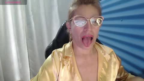 CHAYLA VICTORIA RUIZ  online show from 03/30/26, 09:05