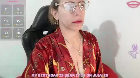 CHAYLA VICTORIA RUIZ  online show from 07/07/26, 09:57