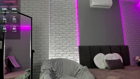 Jenny  please dont forget to thumbs up me  online show from 12/09/24, 10:11