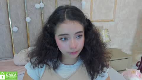 Snapshot of cheerrysweett chatting on 01/02/25, 06:56 Baby Cherry online show from 01/02/25, 06:56