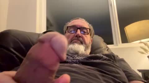 Snapshot of chefsd chatting on 09/18/25, 05:09 Chef online show from 09/18/25, 05:09