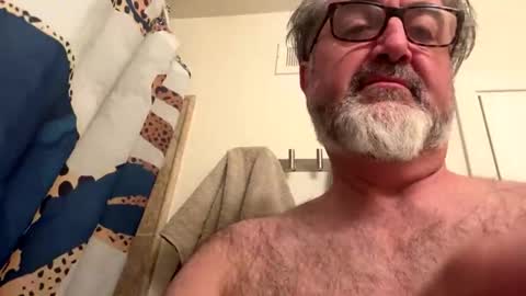 Snapshot of chefsd chatting on 12/05/25, 01:20 Chef online show from 12/05/25, 01:20