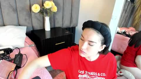 chelsea_bolton_ online show from 11/04/25, 12:26