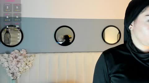 chelsea_bolton_ online show from 04/21/26, 12:22