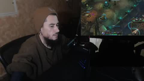 Chelsea online show from 04/12/26, 07:30