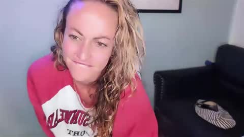 chelsee lynn online show from 11/23/25, 06:24