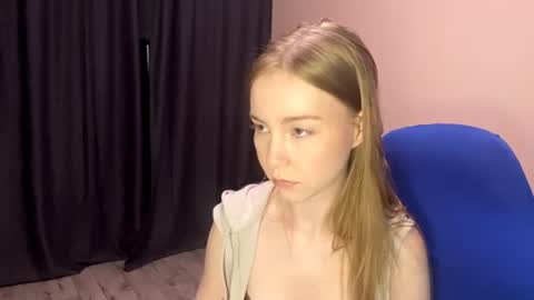 Snapshot of chelsieliebler chatting on 06/20/26, 02:20 Sofi online show from 06/20/26, 02:20