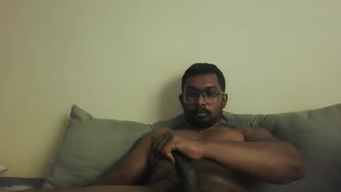 chennaibull1011 online show from 04/28/26, 05:12
