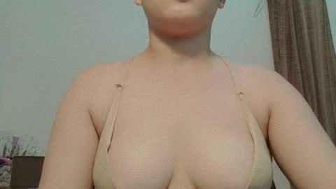 Snapshot of chennybbgirl chatting on 11/09/25, 11:47 chenny online show from 11/09/25, 11:47