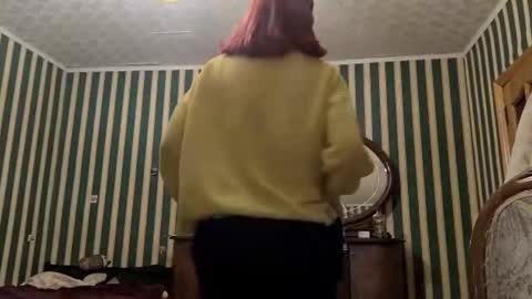 Emely online show from 02/18/26, 05:20