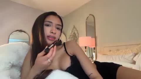 cherliecarmen online show from 04/21/26, 09:06