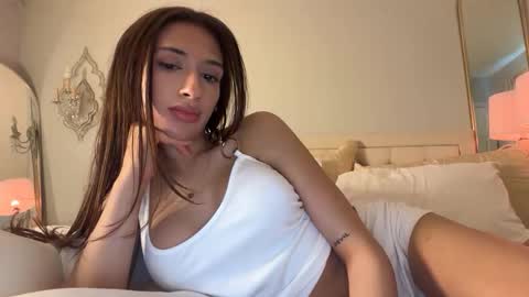 Snapshot of cherliecarmen chatting on 05/20/26, 06:36 cherliecarmen online show from 05/20/26, 06:36
