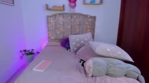 cherries_and_wine_ online show from 12/07/24, 07:10