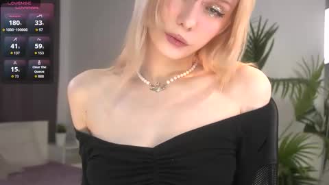 Snapshot of cherry_bitter chatting on 09/08/25, 09:47 Cherry baby online show from 09/08/25, 09:47