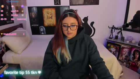 cherry_blushh online show from 11/20/25, 08:19