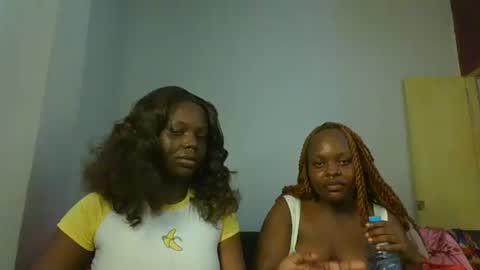 Fafa online show from 02/15/26, 08:24