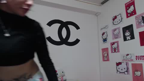 Snapshot of cherry_hc chatting on 02/21/25, 04:51 Nezumy Rey  online show from 02/21/25, 04:51