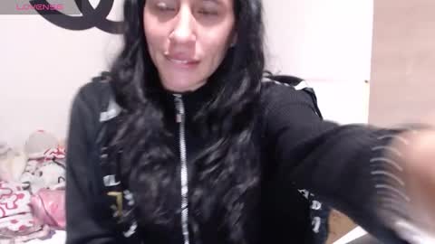 Snapshot of cherry_hc chatting on 10/15/25, 01:33 Nezumy Rey  online show from 10/15/25, 01:33