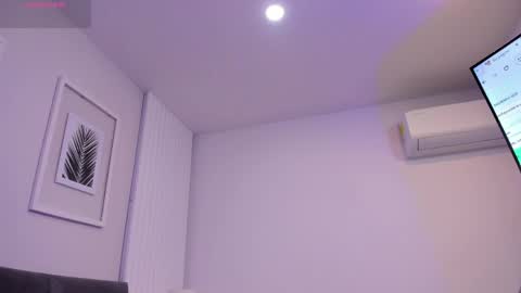 Snapshot of cherry_skinny_ chatting on 05/10/26, 03:44 ANNY online show from 05/10/26, 03:44