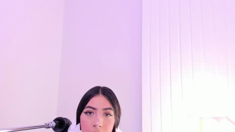Snapshot of cherry_skinny_ chatting on 06/08/26, 04:02 ANNY online show from 06/08/26, 04:02