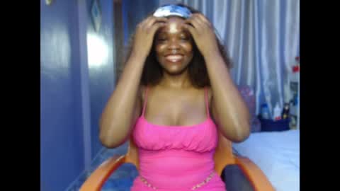 Sophie online show from 05/16/26, 06:32
