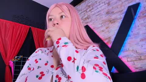     online show from 04/10/26, 11:04