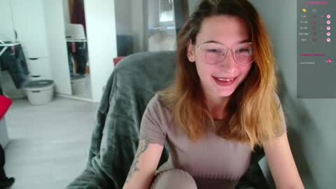 Leonie online show from 03/15/26, 07:25