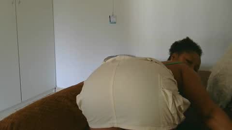 Snapshot of cherrybabexx chatting on 12/15/24, 02:37 Cherrybabe online show from 12/15/24, 02:37