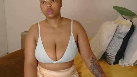 Snapshot of cherrybabexx chatting on 12/23/24, 08:00 Cherrybabe online show from 12/23/24, 08:00