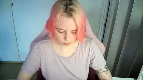 cherrybaby_0 online show from 06/17/26, 02:07