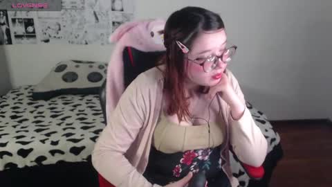 Snapshot of cherrybloom692 chatting on 05/19/26, 11:16 lily rous online show from 05/19/26, 11:16