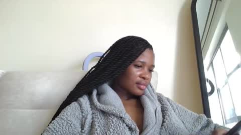 Snapshot of cherryblossom2002 chatting on 10/18/25, 11:00 Cherryblossom2002 online show from 10/18/25, 11:00