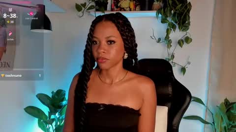 Snapshot of cherrybr_ chatting on 09/11/25, 04:34 Cherry Lady online show from 09/11/25, 04:34