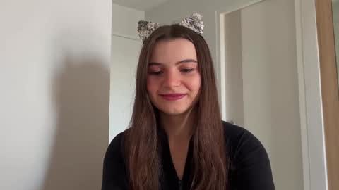 Lina online show from 12/18/24, 05:04