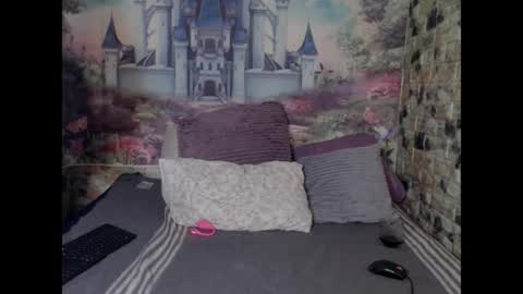 leah is the name online show from 06/25/26, 06:01