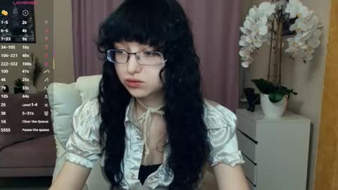 Snapshot of cherrylanding chatting on 05/10/26, 07:52 Isabel online show from 05/10/26, 07:52