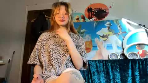 Nika online show from 05/13/26, 10:23