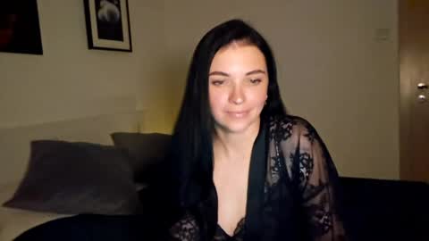 Kira online show from 05/19/26, 07:42