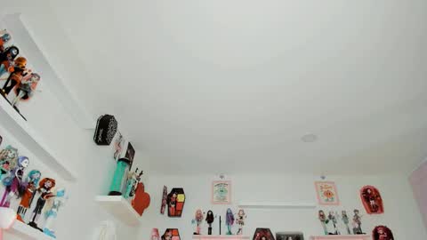 cherrycute666 online show from 10/19/25, 02:12