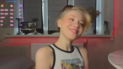 Lysia online show from 04/08/26, 01:11