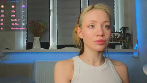 Lysia online show from 04/19/26, 01:43