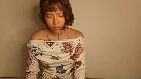 Snapshot of cherrywitchy chatting on 01/02/25, 02:43 Cherry online show from 01/02/25, 02:43