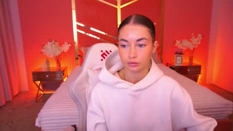 cherryylulu online show from 10/21/25, 07:31