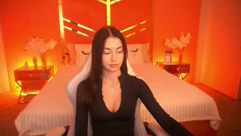 cherryylulu online show from 10/28/25, 08:29