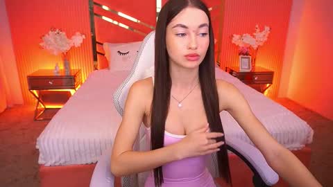 cherryylulu online show from 11/11/25, 08:47